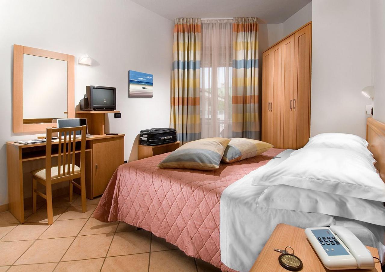 Hotel Savoia 切塞纳蒂科 外观 照片